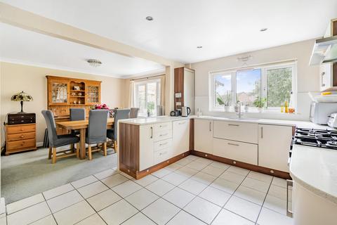 5 bedroom detached house for sale, Kings Road, Winchester, Hampshire, SO22