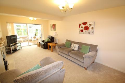 19 Avery Close, Lutterworth, LE17 4PX