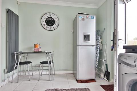21 Grandale, Hull, HU7 4BL