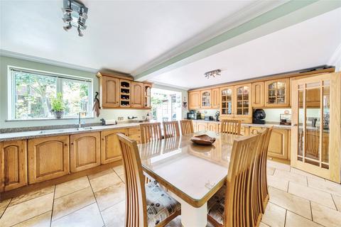 19 Gatcombe, Great Holm, Milton Keynes, MK8 9EA