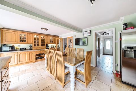 19 Gatcombe, Great Holm, Milton Keynes, MK8 9EA