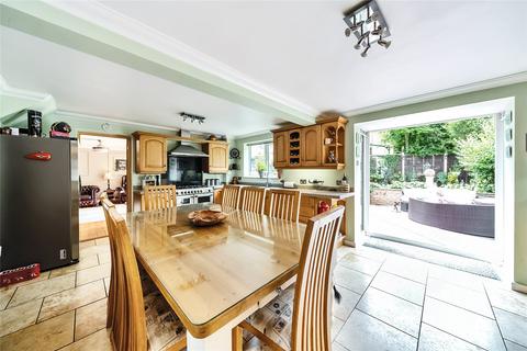 19 Gatcombe, Great Holm, Milton Keynes, MK8 9EA