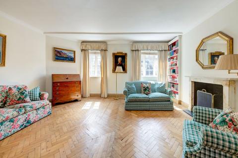 1 bedroom apartment for sale, Shepherd Street, London, W1J