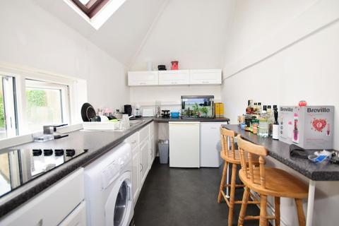 1 bedroom apartment to rent, The Hornet Chichester PO19