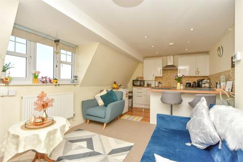 2 bedroom flat for sale, Rock Avenue, Gillingham, Kent