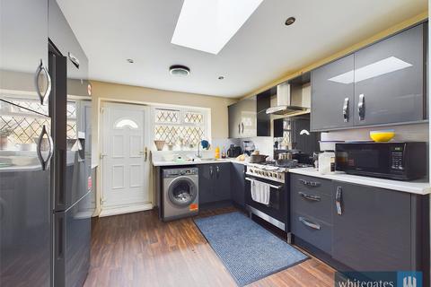 3 bedroom terraced house for sale, Chislehurst Place, Bradford, West Yorkshire, BD5