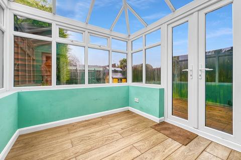 115 Shawbridge, Harlow, CM19 4NP