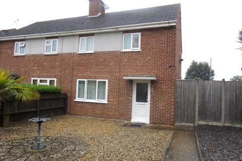 2 bedroom semi-detached house to rent, Barnwell Road, King's Lynn, PE30