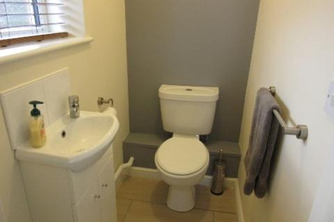 2 bedroom semi-detached house to rent, Coronation Avenue, West Winch, PE33