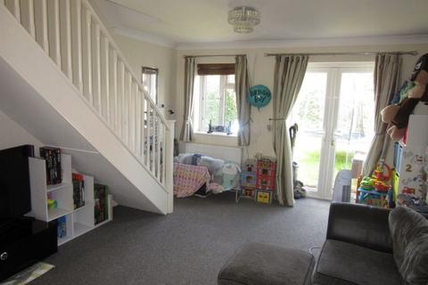 2 bedroom semi-detached house to rent, Coronation Avenue, West Winch, PE33