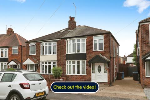 3 bedroom semi-detached house for sale, Strathmore Avenue, Hull, HU6 7HN