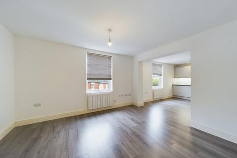 2 bedroom flat to rent, Park Street, Cheltenham, GL50