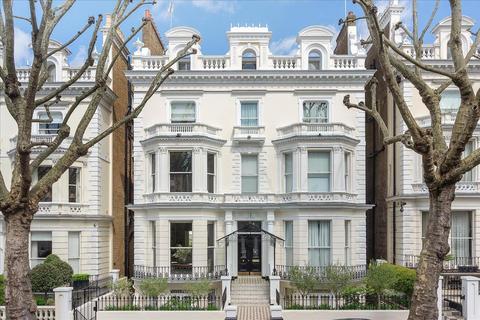 2 bedroom apartment for sale, Holland Park , London, Kensington & Chelsea, W11