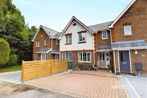 15 Galen Close, Epsom, KT19 7DL