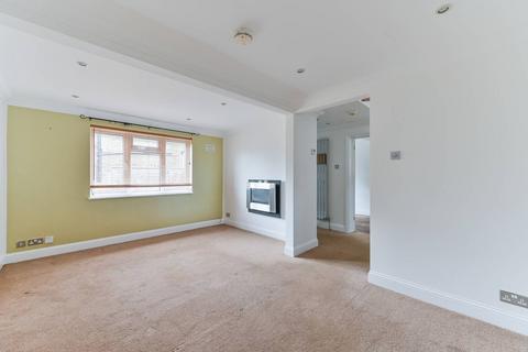 3 bedroom house to rent, Pembroke Road, South Norwood, London, SE25