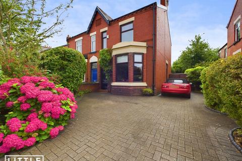 4 bedroom semi-detached house for sale, Dentons Green Lane, Dentons Green, WA10