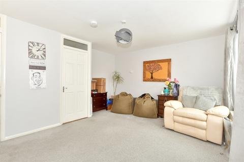 3 bedroom terraced house for sale, Winterbourne Road, Chichester, West Sussex