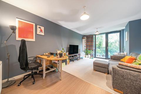 1 bedroom flat for sale, Boundaries Road, Balham