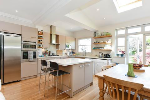 21 Park Road, London, W7 1EN