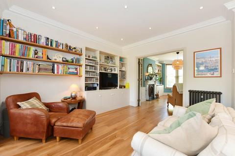 21 Park Road, London, W7 1EN