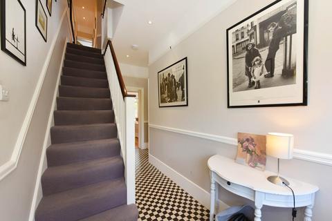 21 Park Road, London, W7 1EN