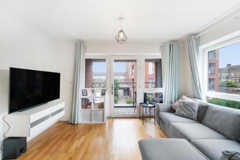 2 bedroom apartment for sale, Arla Place, Ruislip, HA4