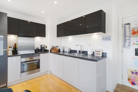 2 bedroom apartment for sale, Arla Place, Ruislip, HA4