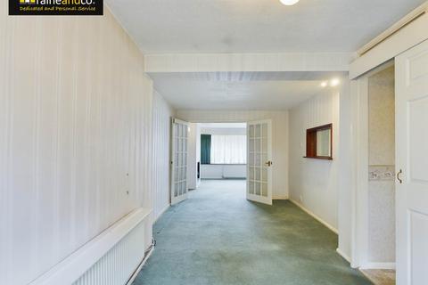 7 Fayerfield, Potters Bar, EN6 5DQ
