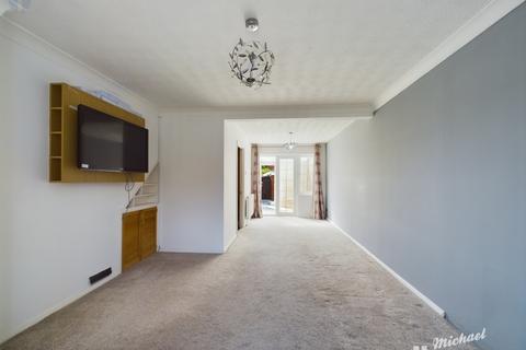 3 bedroom end of terrace house for sale, Lavender Walk, Aylesbury