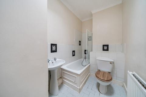 2 bedroom apartment for sale, Canadian Avenue, Catford, London