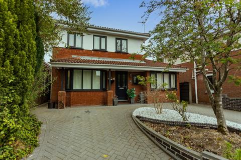 5 bedroom detached house to rent, Portside Close, Worsley, Manchester, Greater Manchester, M28 1YY