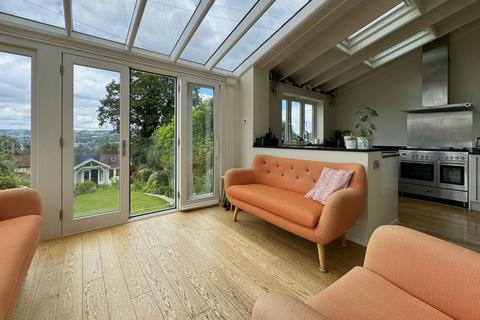16 Bloomfield Grove, Bath, BA2 2BZ