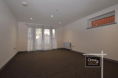 2 bedroom flat to rent, Clifton Road, SOUTHAMPTON SO15