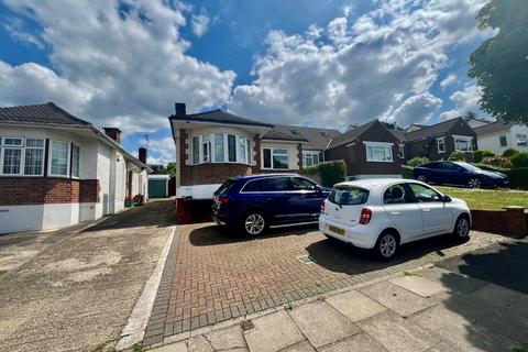 2 bedroom detached bungalow to rent, Highland Road, Northwood HA6