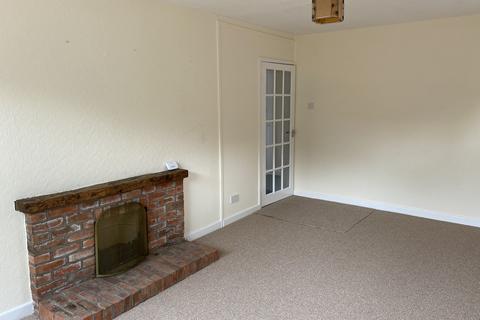 2 bedroom detached bungalow to rent, Manor Road, Clifton-On-Teme