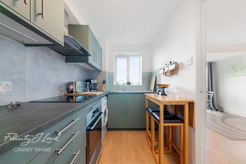 107 Ferguson Close, London, E14 3SJ