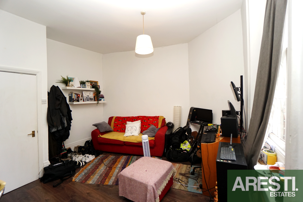 370 C Flat A, Living Room