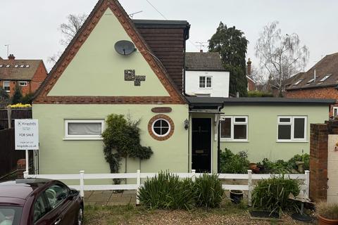 4 bedroom detached house for sale, Station Road, Marlow, Buckinghamshire