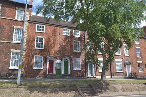4 bedroom terraced house for sale, North Parade, Grantham