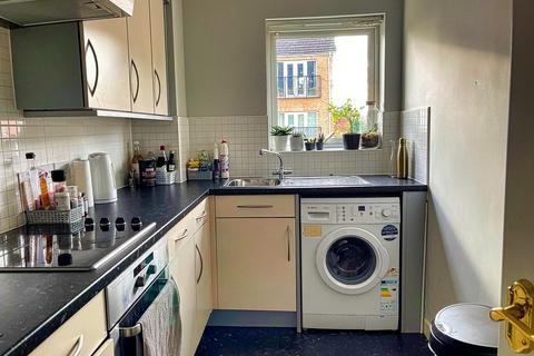 2 bedroom flat for sale, Balmoral Way, Yardley Wood B14