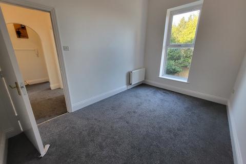 1 bedroom apartment to rent, Norwich Avenue West