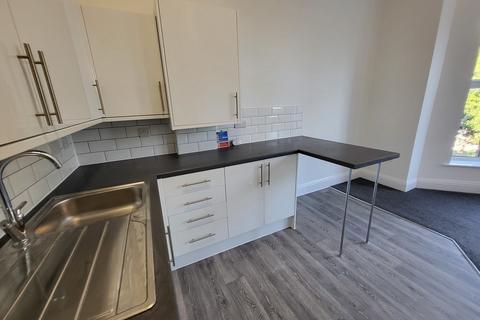 1 bedroom apartment to rent, Norwich Avenue West