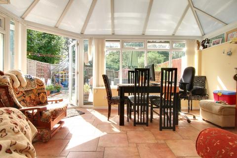 3 bedroom semi-detached house to rent, Gull Way, Chatteris