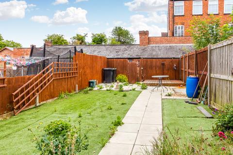 3 Beaconsfield Terrace, Rushden, NN10 0AN