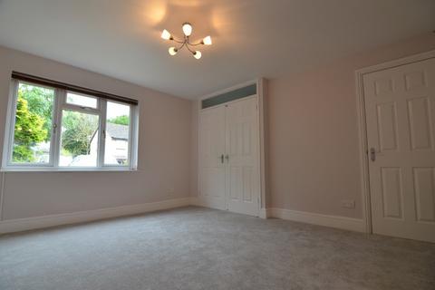 3 bedroom semi-detached house to rent, Holme Close, Weymouth