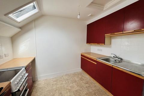 1 bedroom flat to rent, Morrab Road