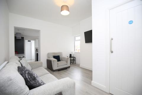 1 bedroom in a house share to rent, Whitehouse Road, Dordon, Tamworth