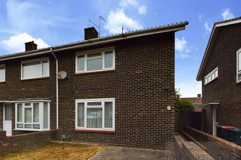 2 bedroom terraced house for sale, Constable Road, Crawley RH10