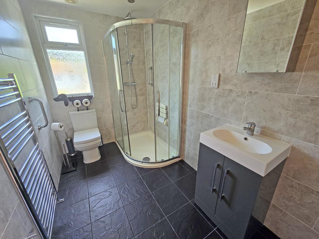 Shower room 1