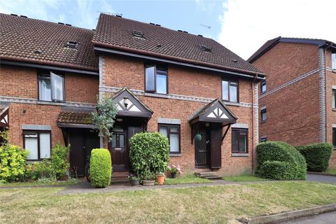 2 bedroom maisonette for sale, Tintagel Way, Woking GU22